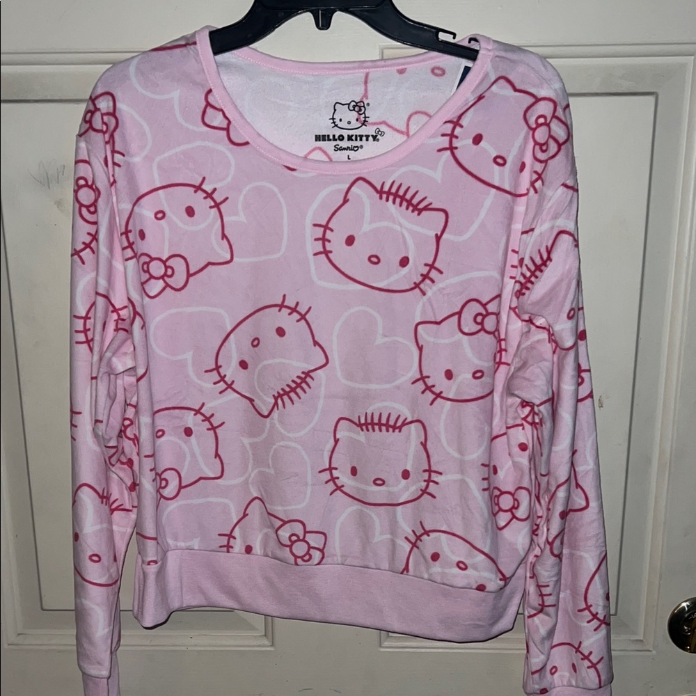 Hello Kitty Light Pink and Red Patterned pajama set L